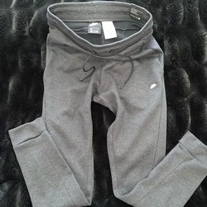 ✔️BRAND NEW NIKE PANTS